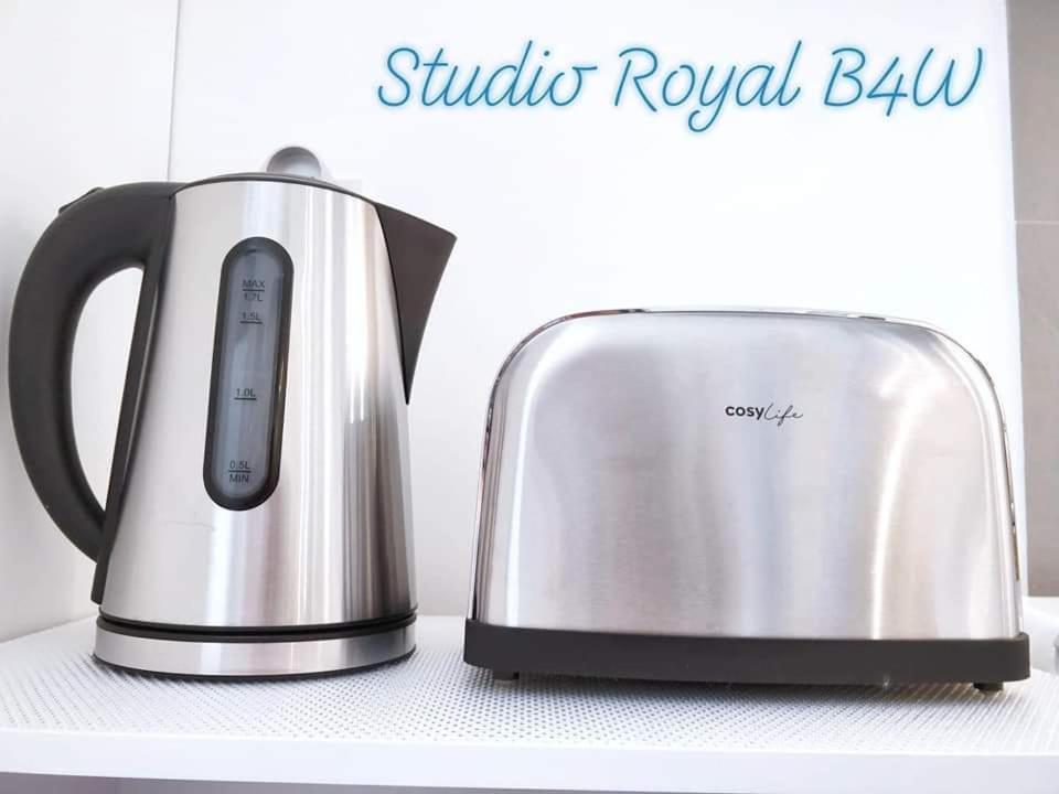 Studio Royal By Beds4Wanderlust - Place Du Marche Avec Parking Prive Фонтенбло Номер фото