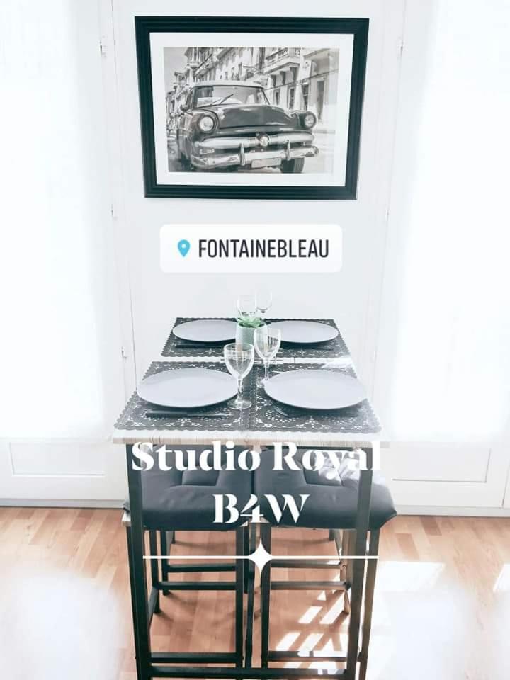 Studio Royal By Beds4Wanderlust - Place Du Marche Avec Parking Prive Фонтенбло Номер фото
