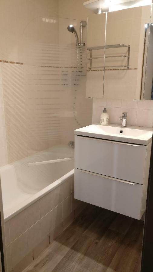 Studio Royal By Beds4Wanderlust - Place Du Marche Avec Parking Prive Фонтенбло Экстерьер фото