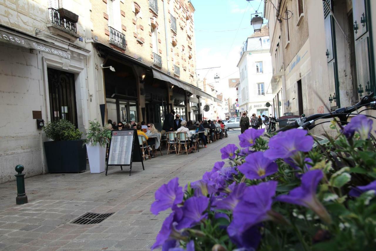 Studio Royal By Beds4Wanderlust - Place Du Marche Avec Parking Prive Фонтенбло Экстерьер фото